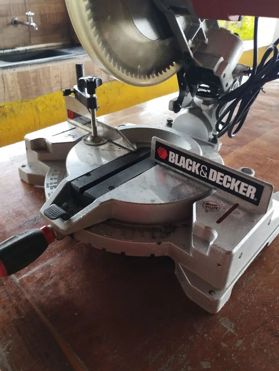 Serra de Esquadria Black Decker  - Foto 4