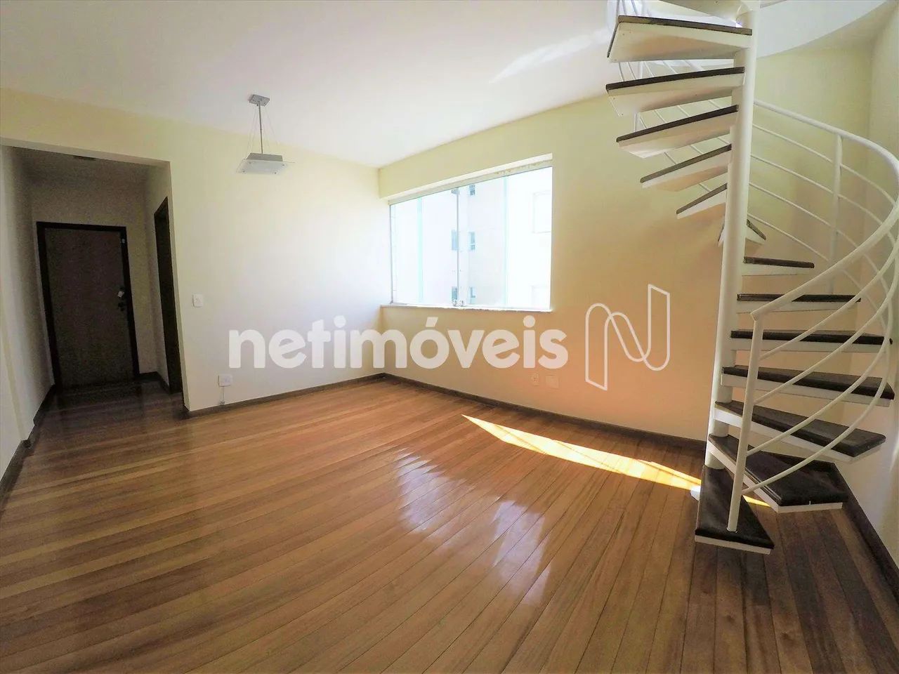 COBERTURA COM 03 QUARTOS E TERRAÇO C/ CHURRASQUEIRA  PADRE EUSTÁQUIO! - Foto 3