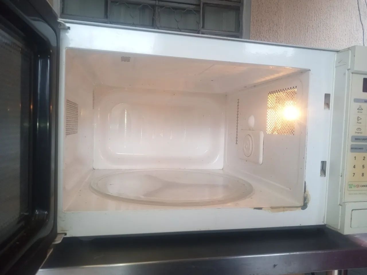 Microondas LG 30Litros - Foto 4