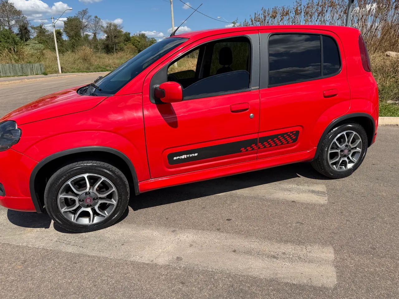 Fiat Uno Sporting 1.4 EVO Fire Flex 8V 4P 2013 - Foto 5