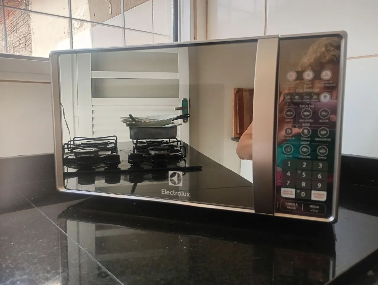 Microondas Electrolux 20L 
