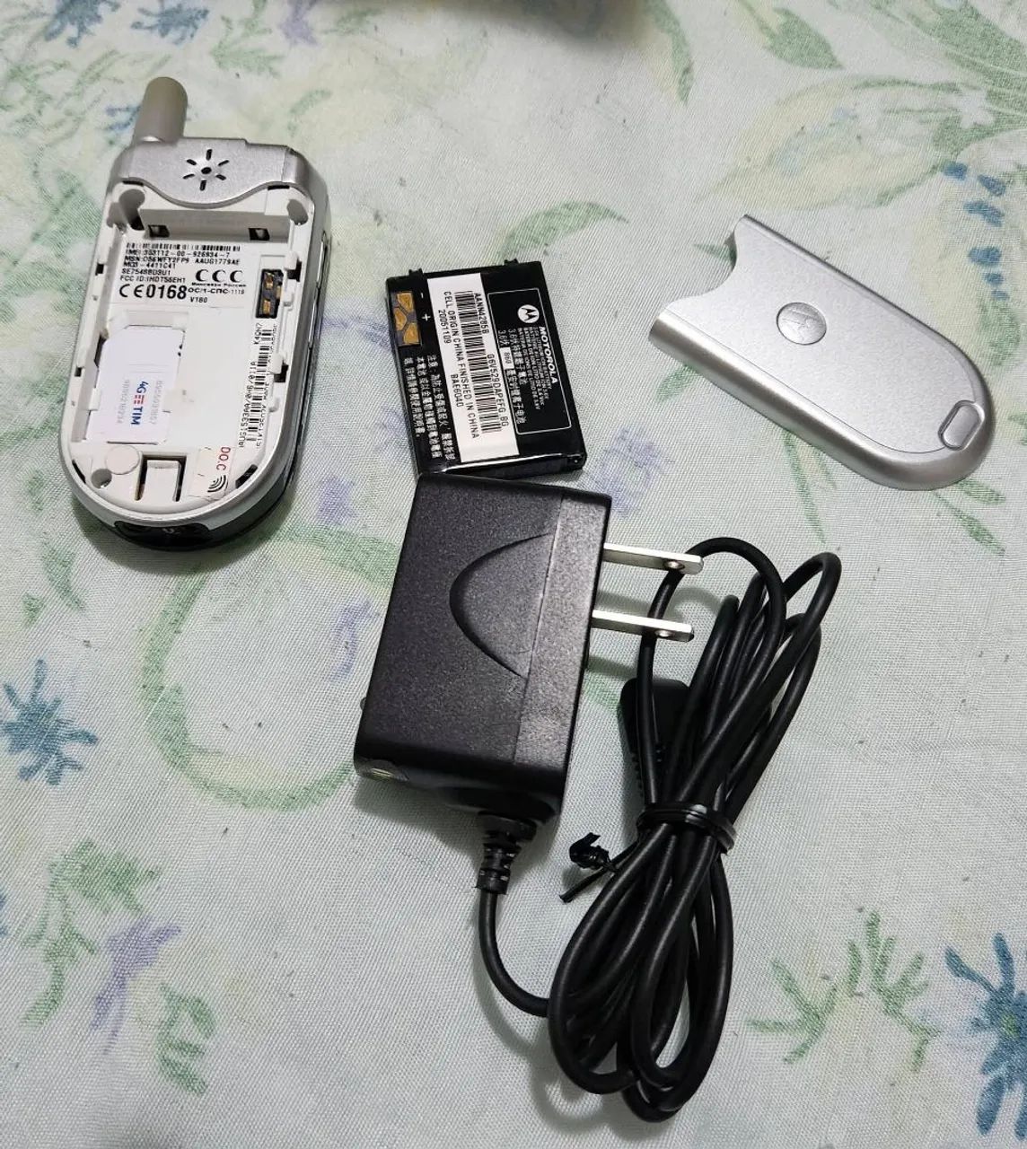 Motorola v180 - Foto 3