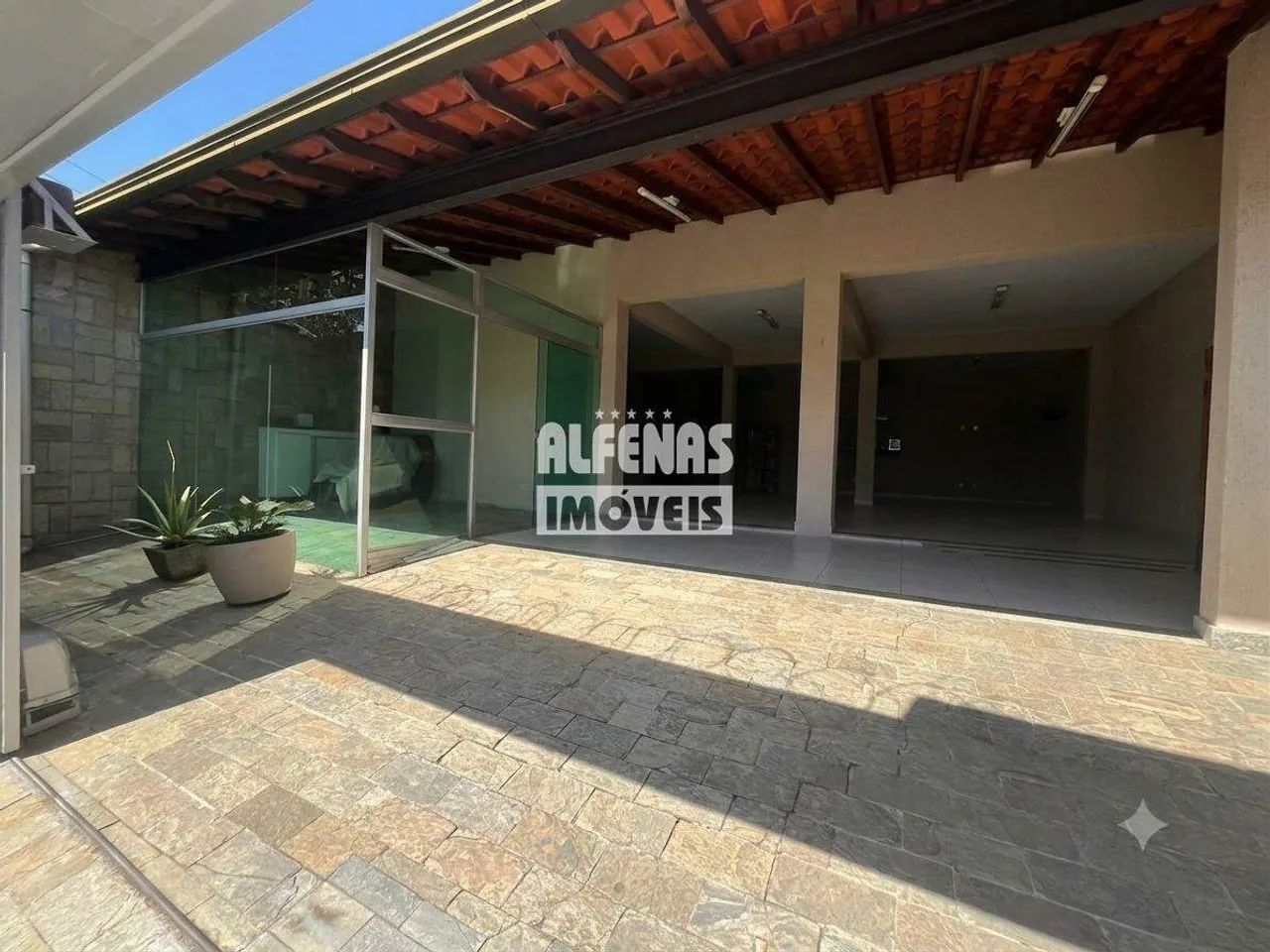 Casa à venda 3 quartos no Bairro Eldorado