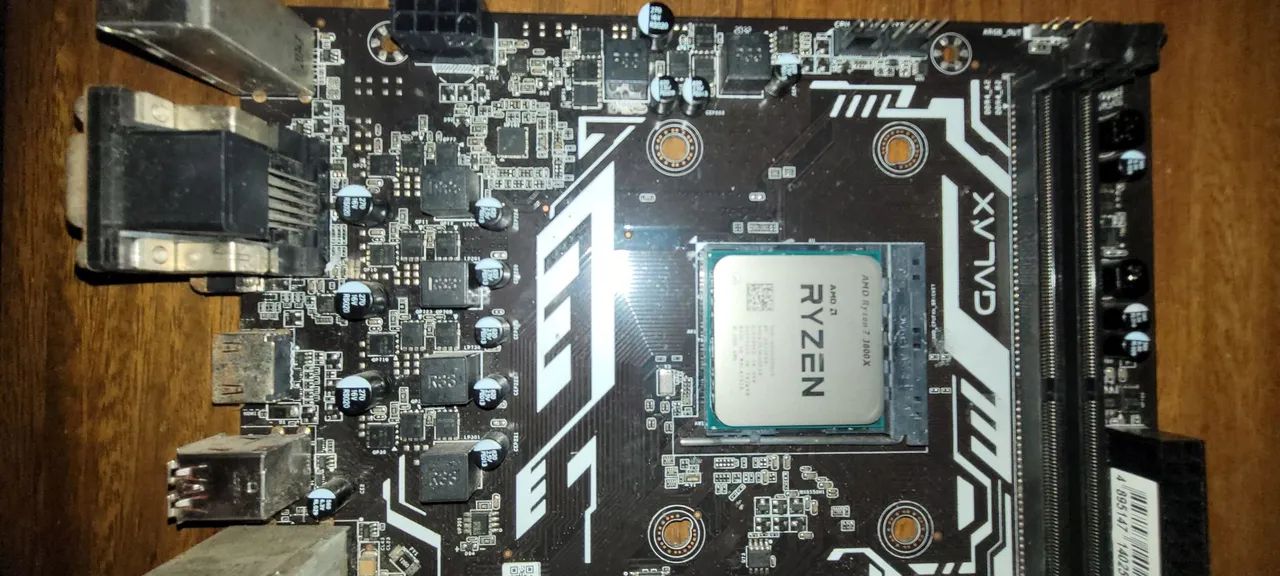 Placa-Mãe Galax B550 (COM DEFEITO / Para Conserto ou Peças) - Foto 4