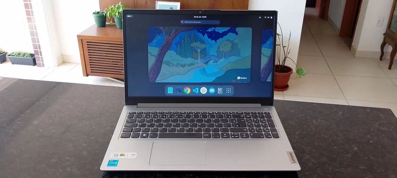 Notebook Lenovo IdeaPad (Intel Core i3 / 8GB RAM / Linux Fedora) ? Conservado - Foto 2