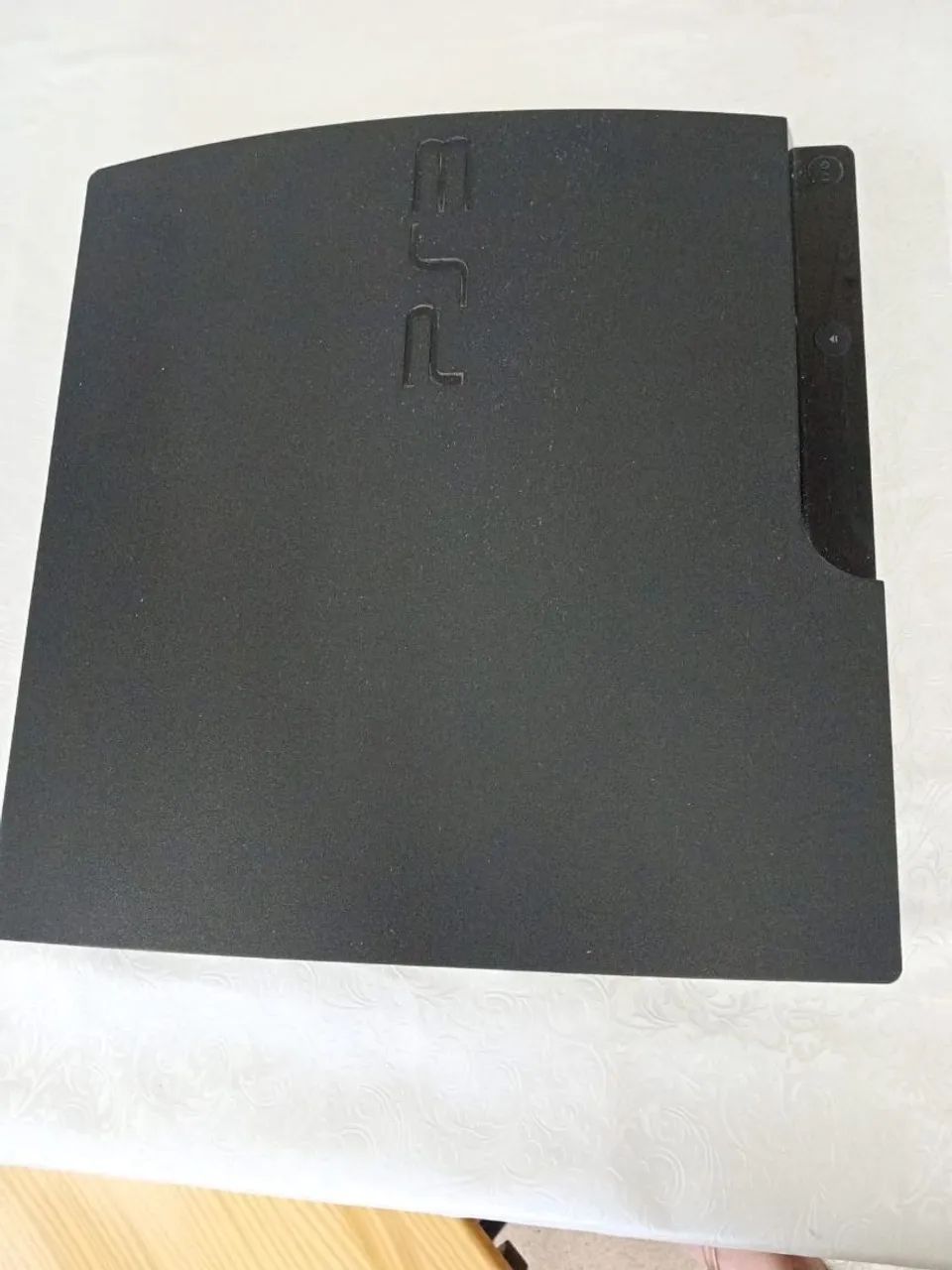 PS3 Slim 160GB + Jogos Digitais + 5 Jogos Físicos Originais - Foto 3