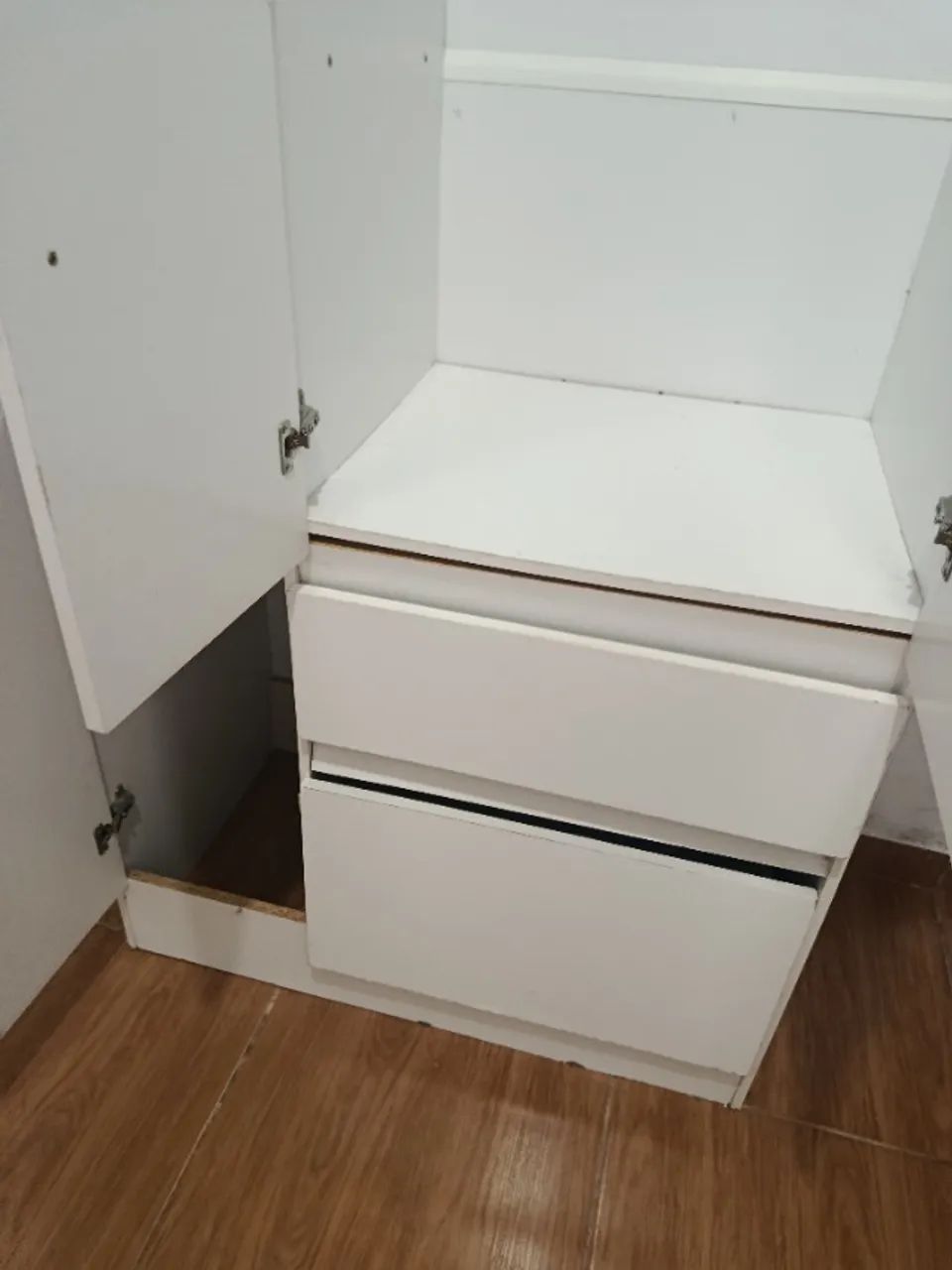 Guarda-Roupa Branco de 3 Portas com Gavetas - Foto 4