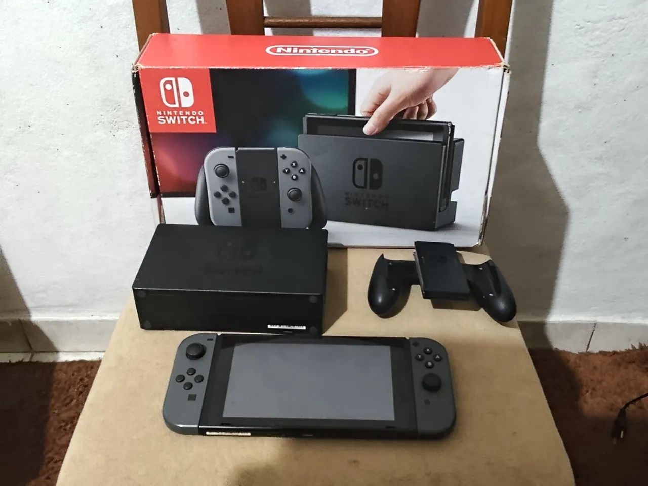 Nintendo Switch v1 usado + jogos (7) - Jogos de Vídeo Game