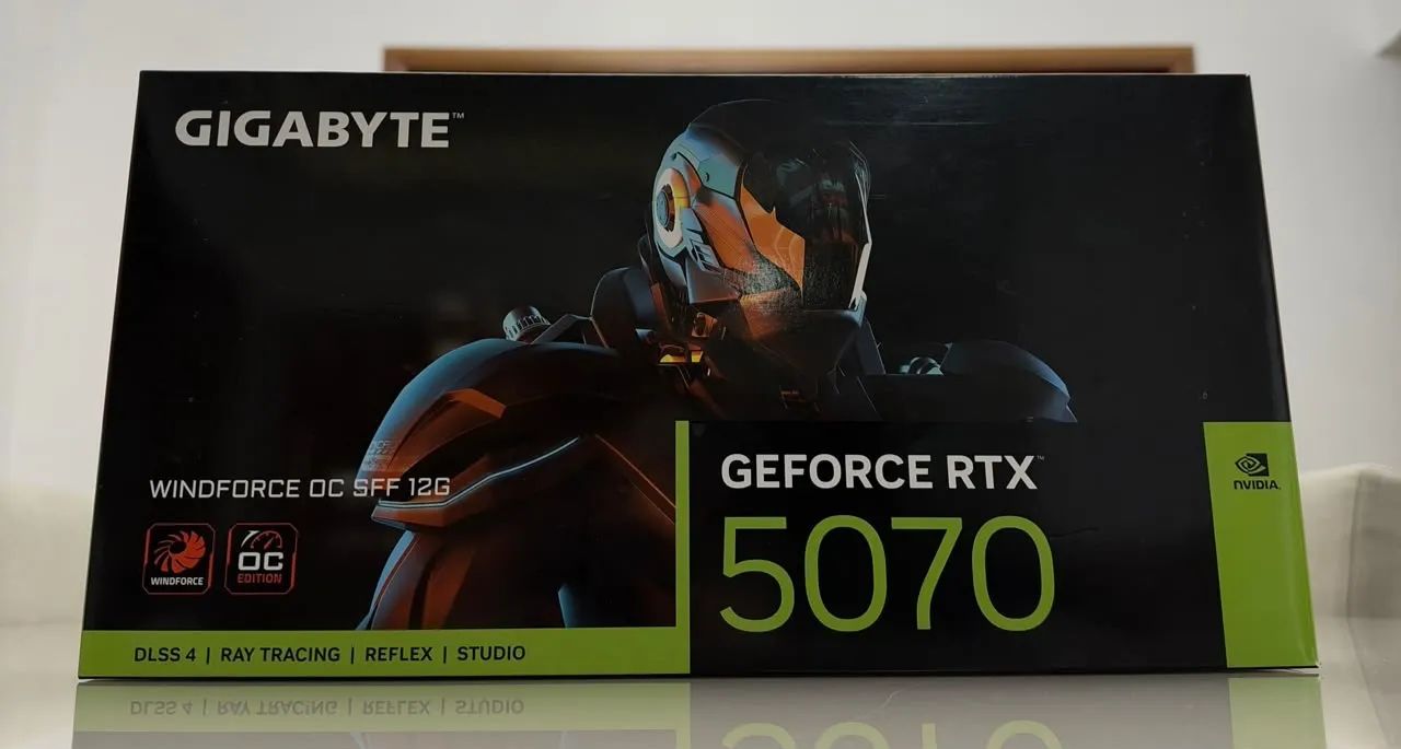 Placa de vídeo Nvidia GeForce RTX 5070 Gigabyte