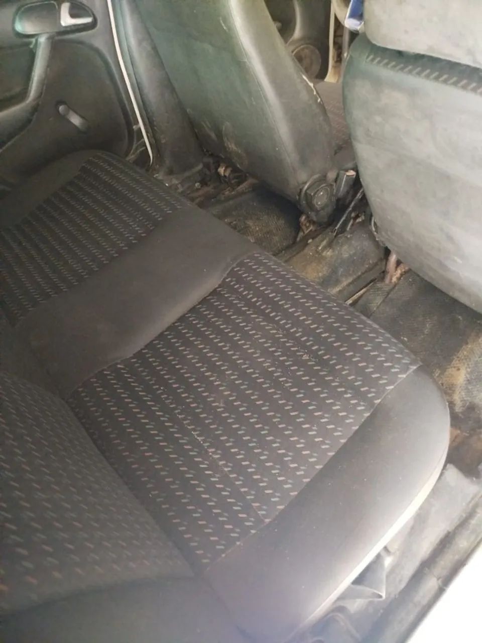 Volkswagen Gol 1.0 Plus 16V 2P 2005