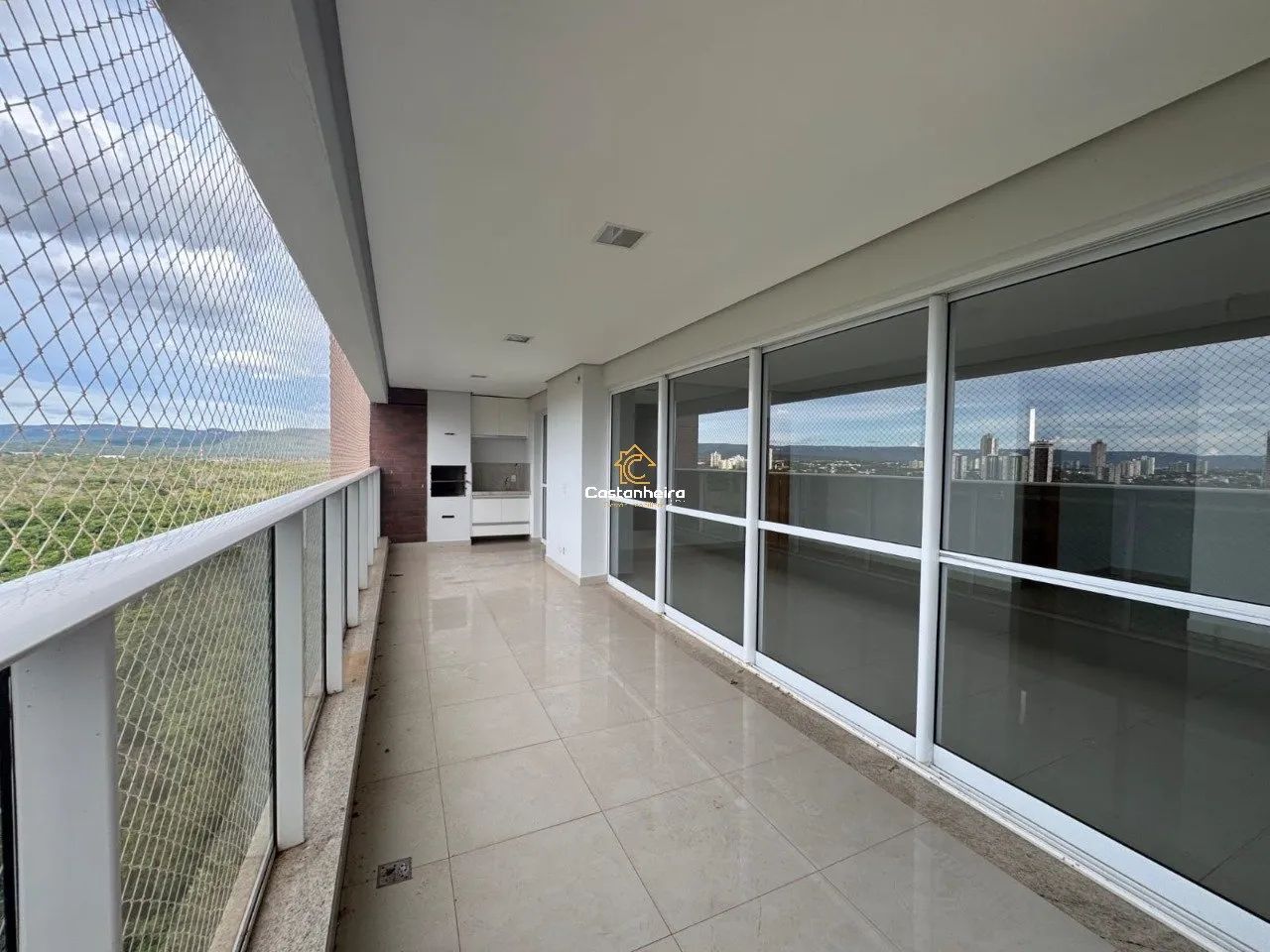 Apartamento Semi-Mobiliado e Acesso Privativo - 04 Quartos sendo 01 Suíte Master com Chuve - Foto 3