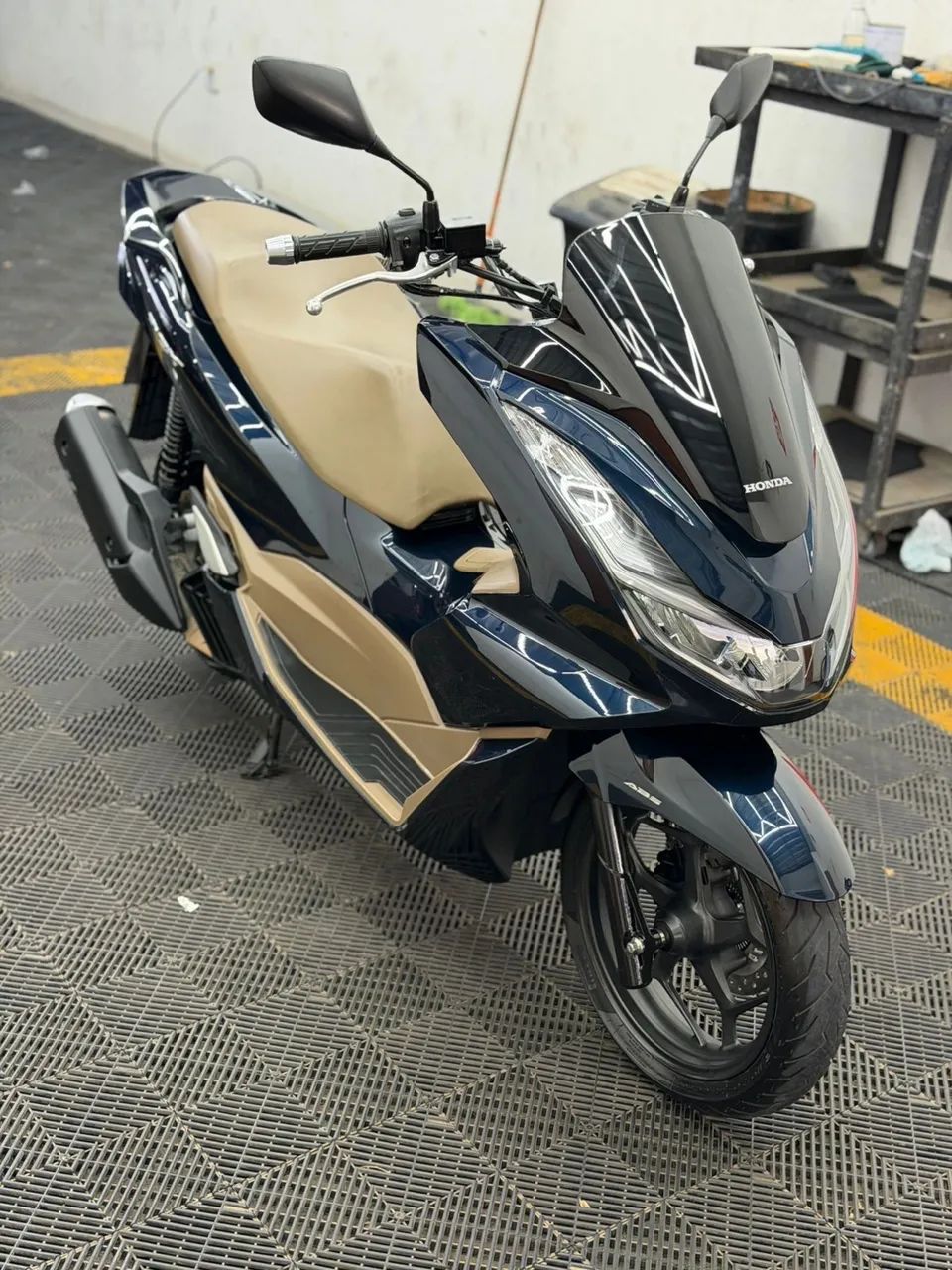PCX DLX 2025  - Foto 2