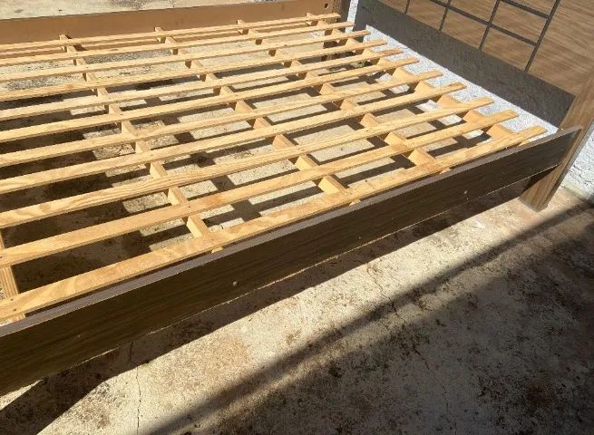 CAMA DE CASAL COMPLETA COM ESTRADO - Foto 3
