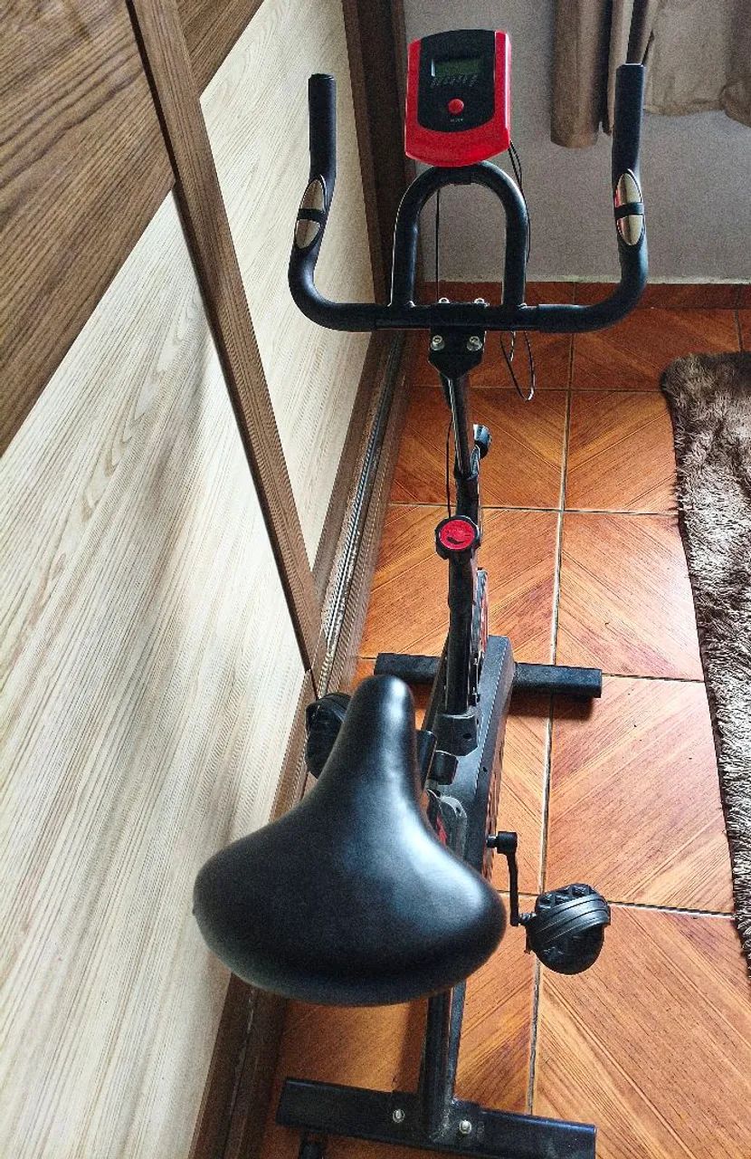 Bicicleta ergométrica  - Foto 2