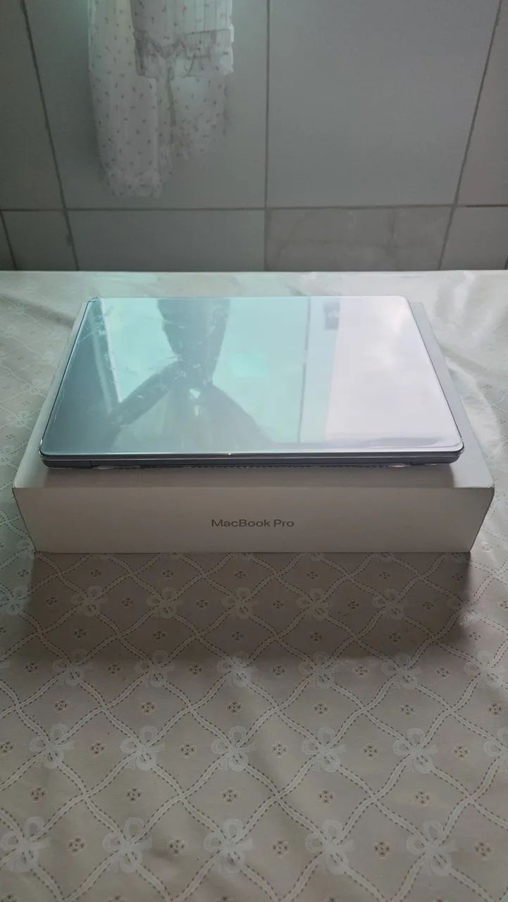 MACBOOK PRO  14-INCH 512 NOVO  - Foto 3