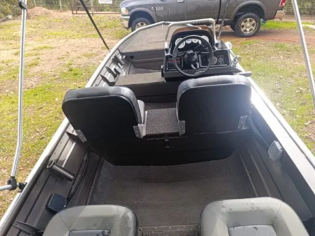 EMBARCAÇÃO 6 METROS + MOTOR MERCURY 50HP ELPTO - Foto 5