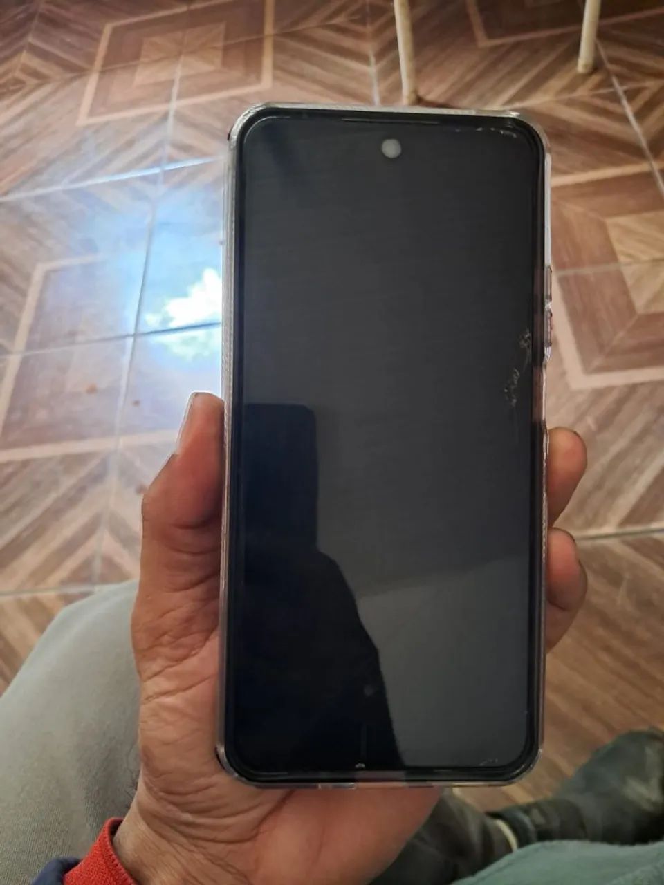 Vende-se um celular realme C75 - Foto 4