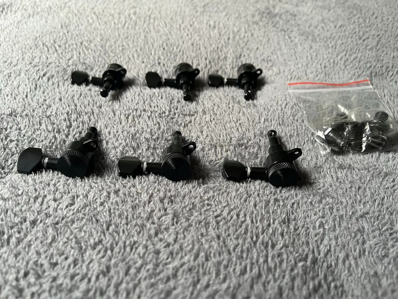 Tarraxas com Trava Preta 3+3 para Guitarra - Foto 2