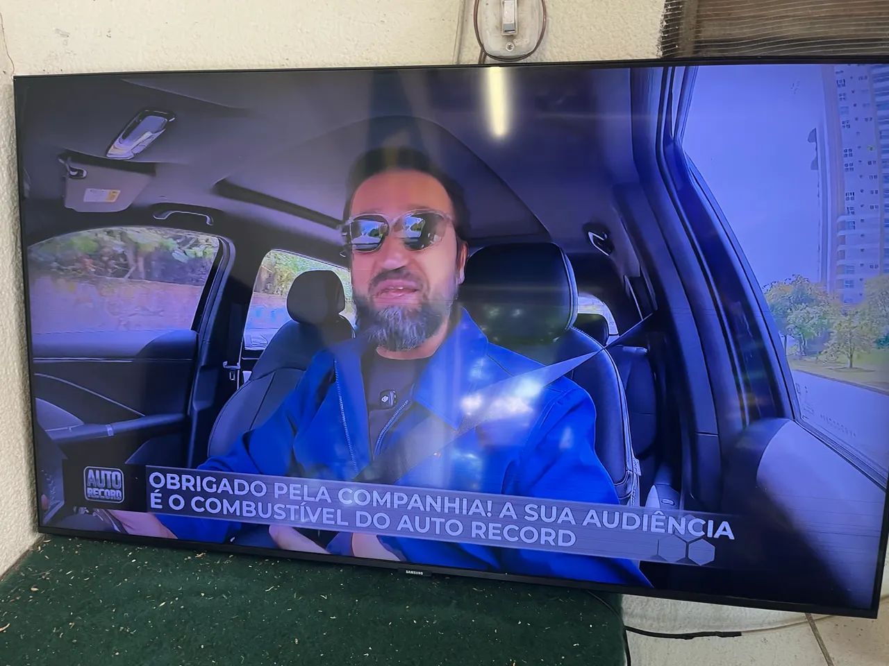 Tv 50 polegadas Samsung 4k Leia detalhe  linhas fininhas imagem - Foto 3