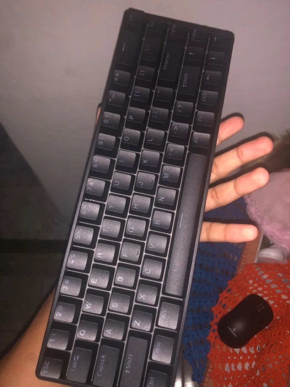 Teclado mecânico 65%
