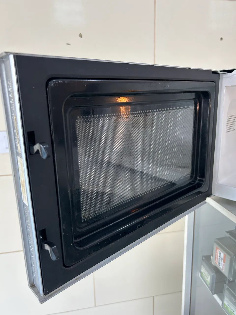 Microondas Philco 220v  - Foto 4