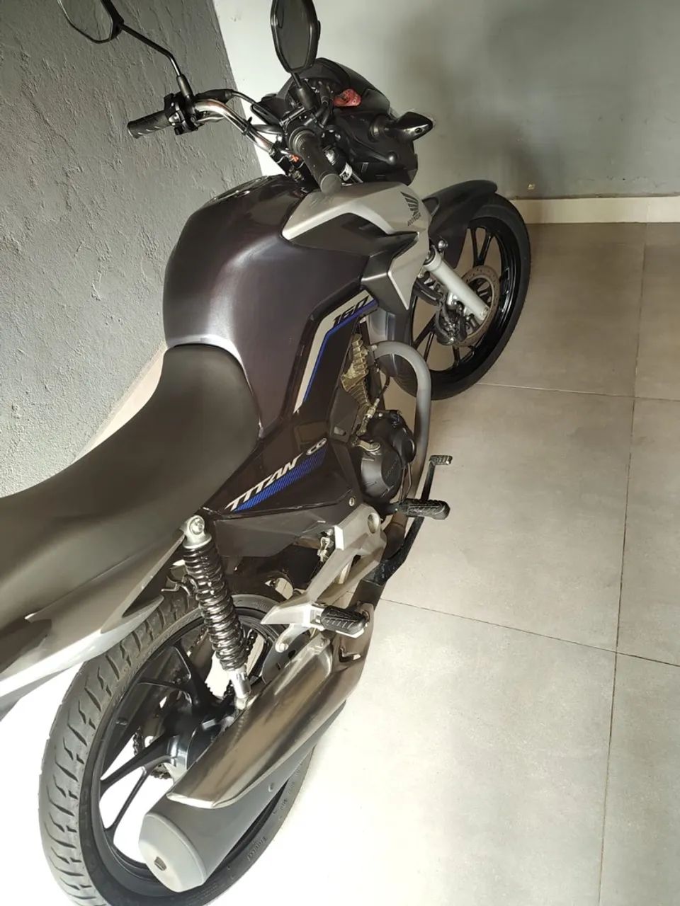 Titan 160 novíssima