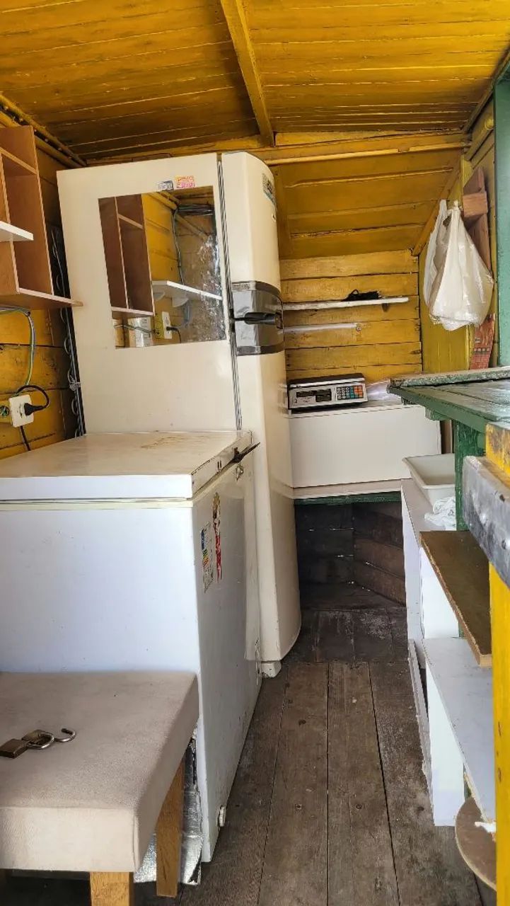 Trailer com geladeira, freezer e balança - Foto 3