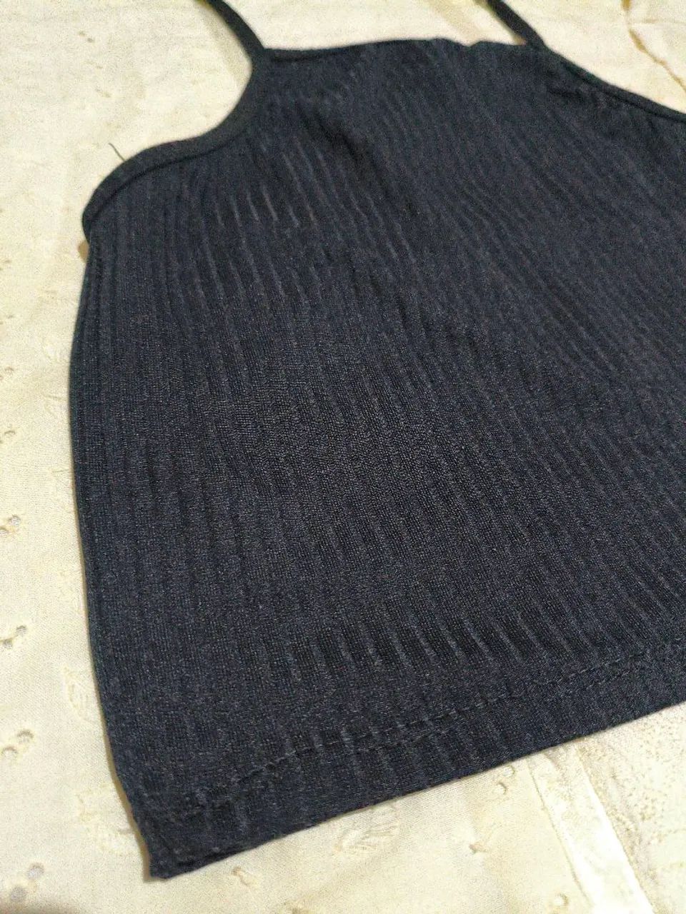 Blusa croped preta P - Foto 2