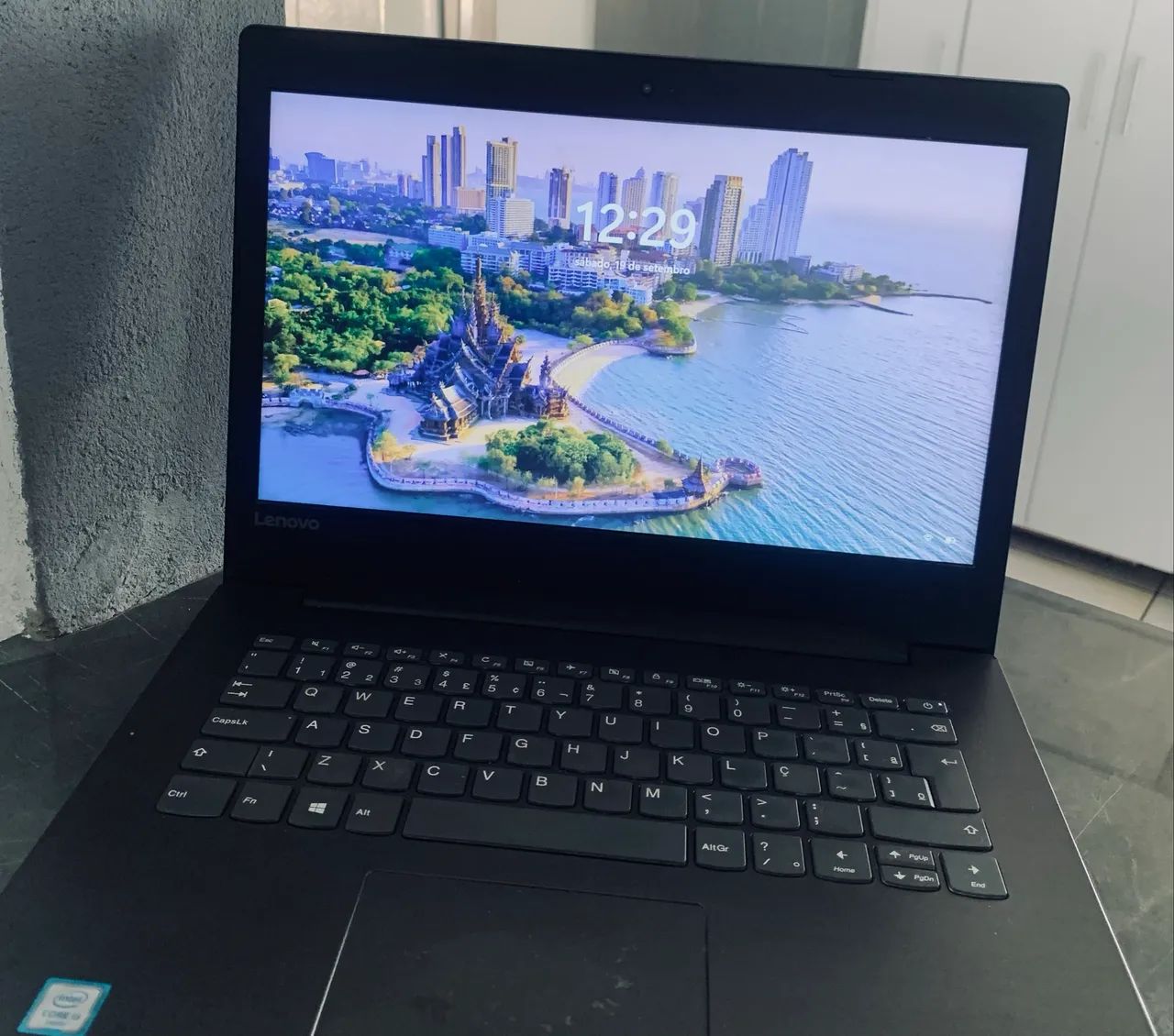 Lenovo Ideapad 330 - SSD + 8GB RAM - Perfeito para Estudos e Trabalho