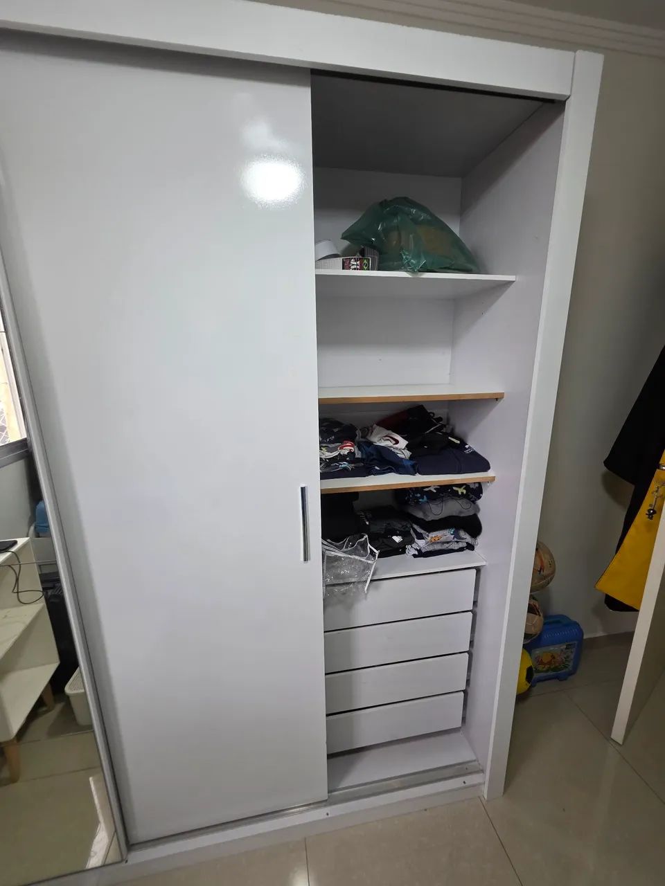 Guarda Roupas com Porta espelhada - Foto 4