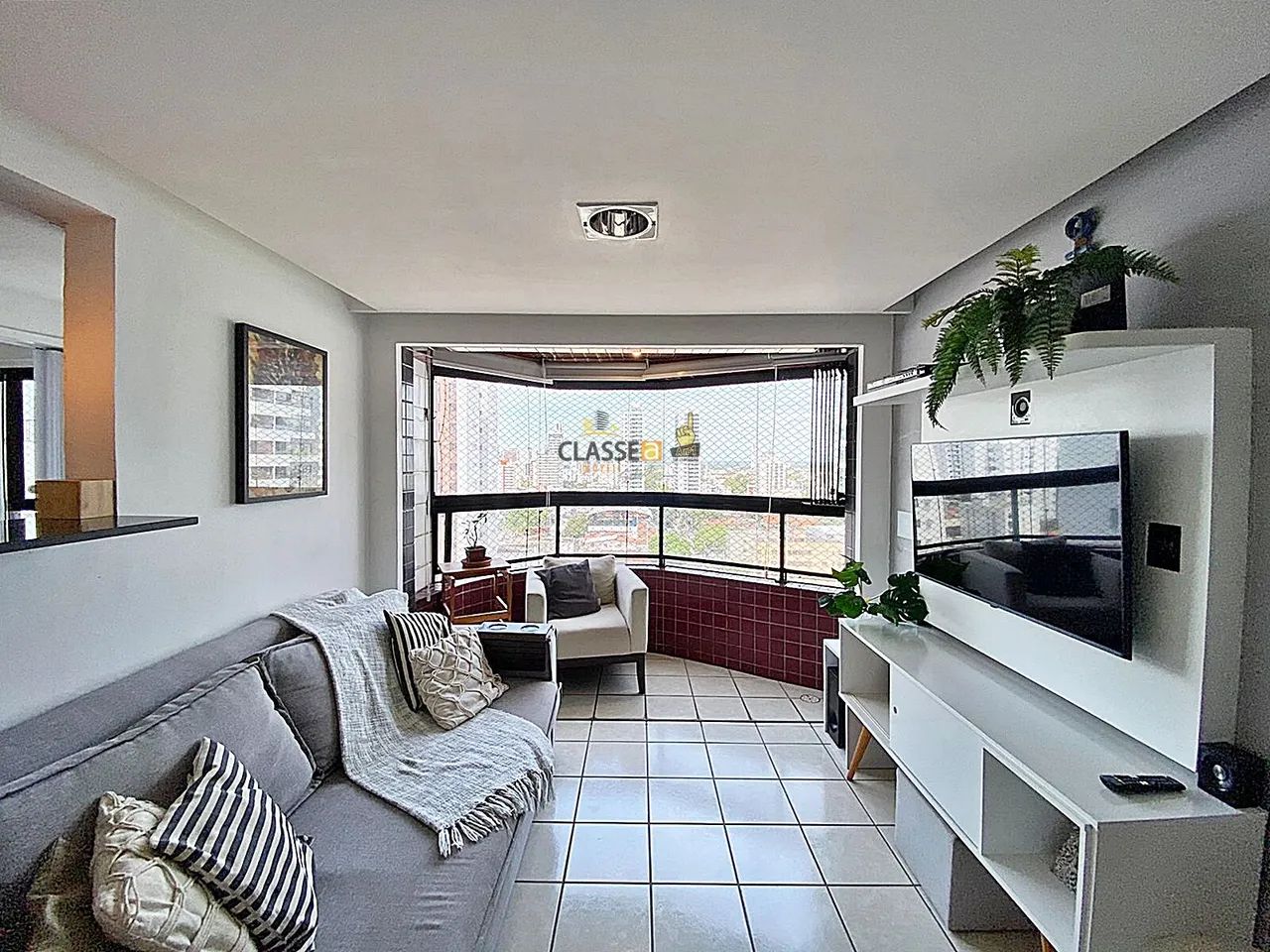 Apartamento Reformado 2+1 com Varanda em Candeias - Foto 5