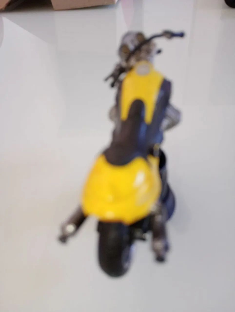 1/18  Miniatura Guzzi v10. Centauro. - Foto 2