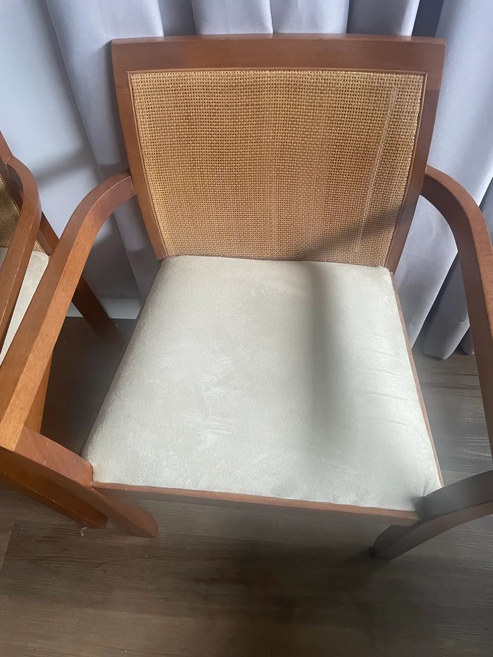 Poltrona com branco Tok Stok  - Foto 3