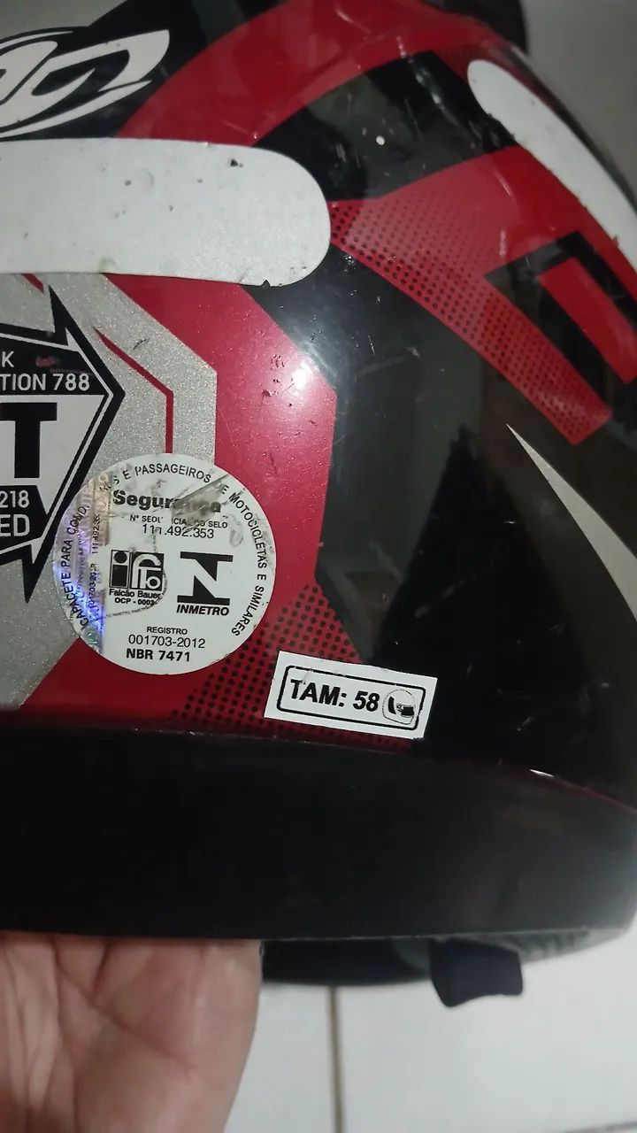 Capacete super acolchoado e resistente  - Foto 4
