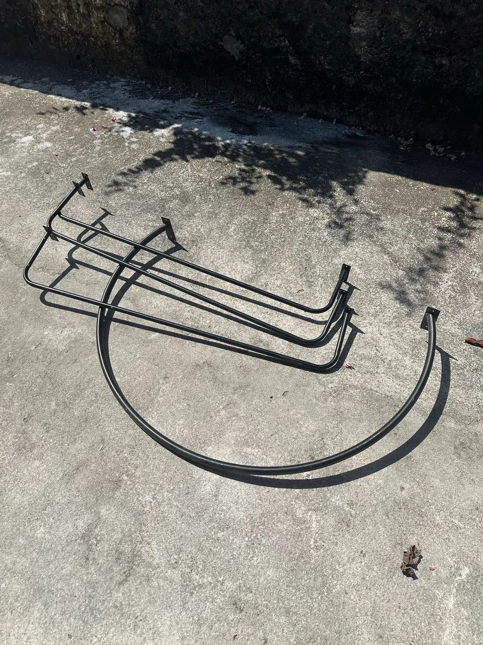 Vende-se arara de roupas