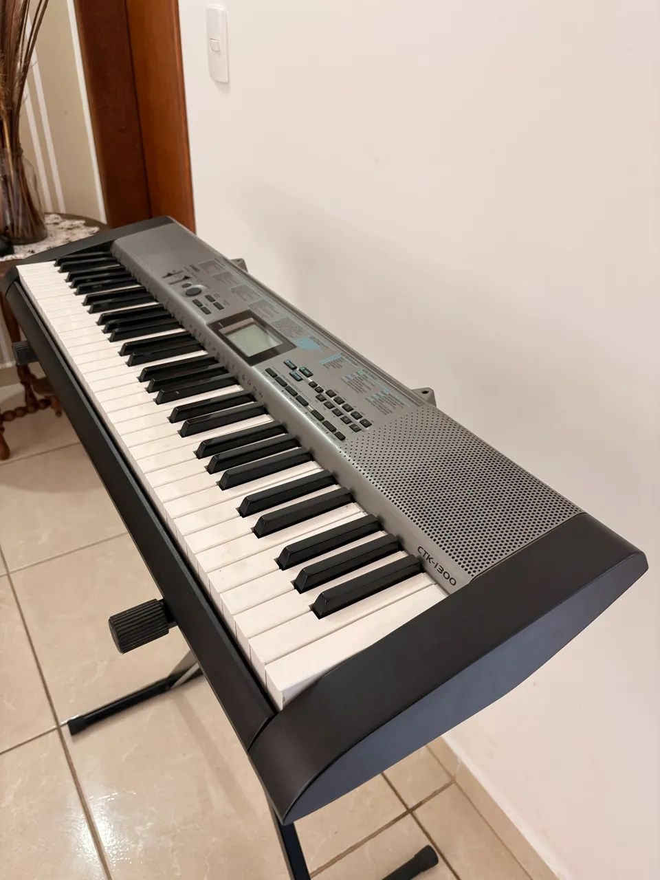 Teclado Casio CTK1300 - Foto 2