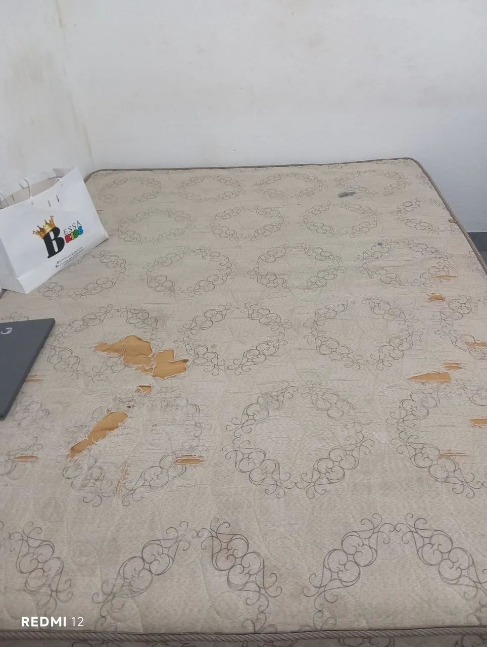 Cama box usada 