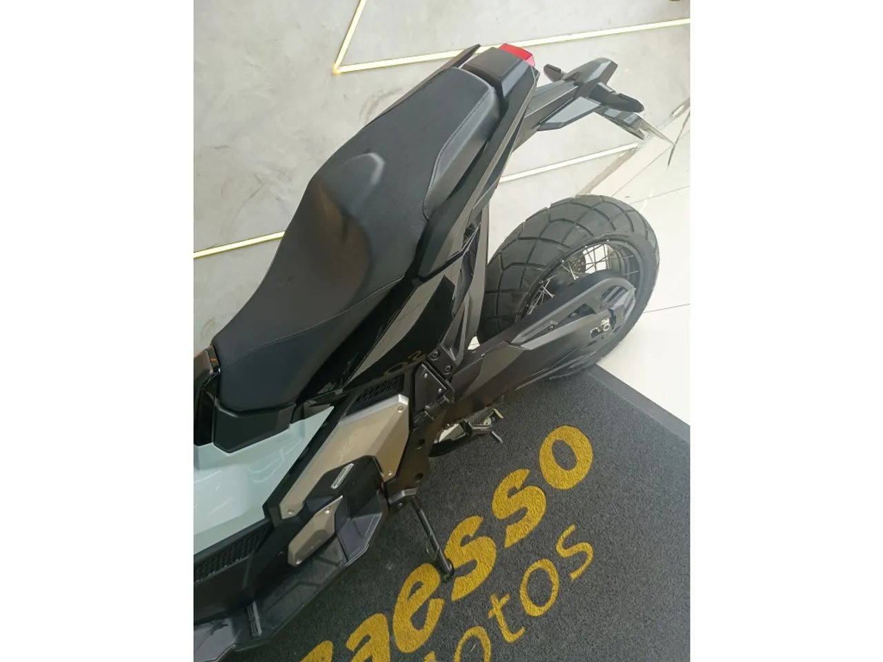 Honda X-adv 2025 - Foto 4
