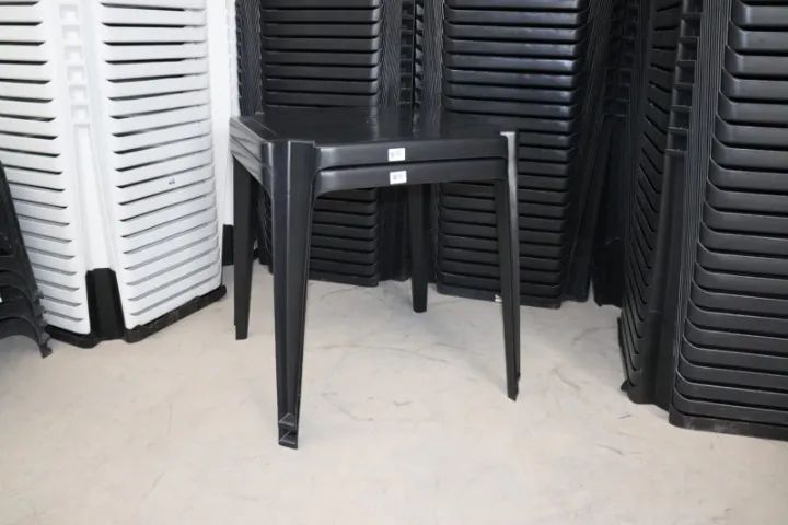 Kit com 2 mesas plásticas resistentes NOVAS - Foto 5