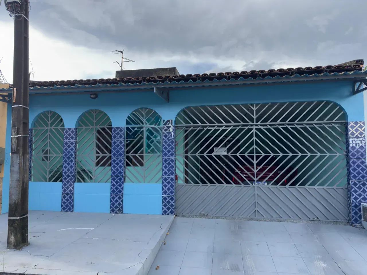 Casa térrea com ambientes bem distribuídos
