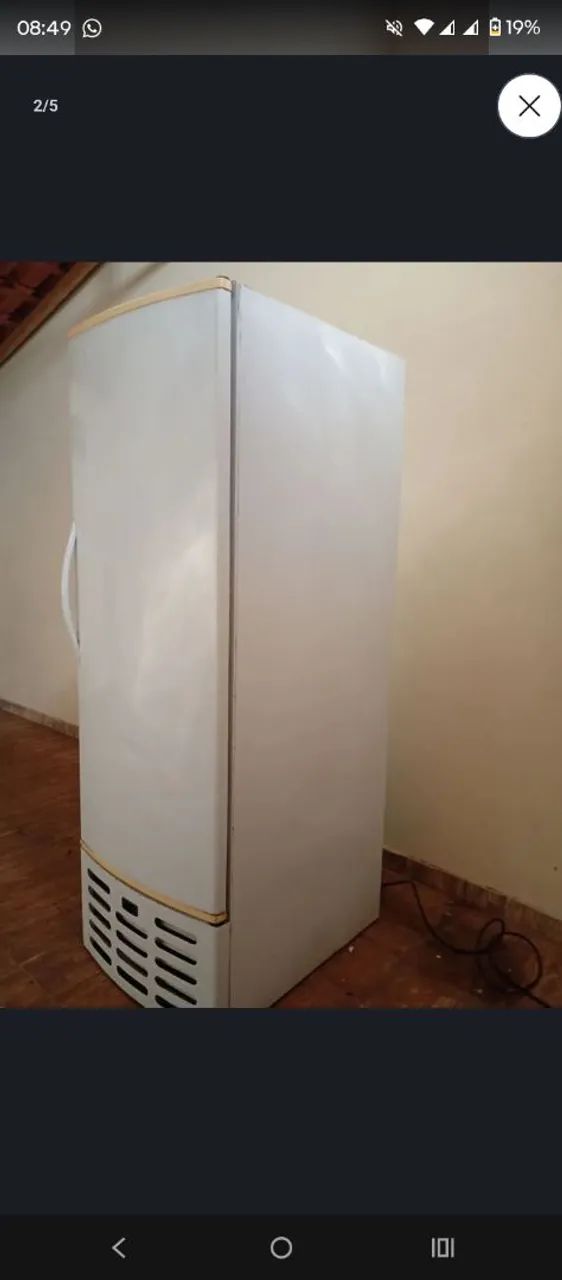 Freezer de gelo vertical impecável  - Foto 2