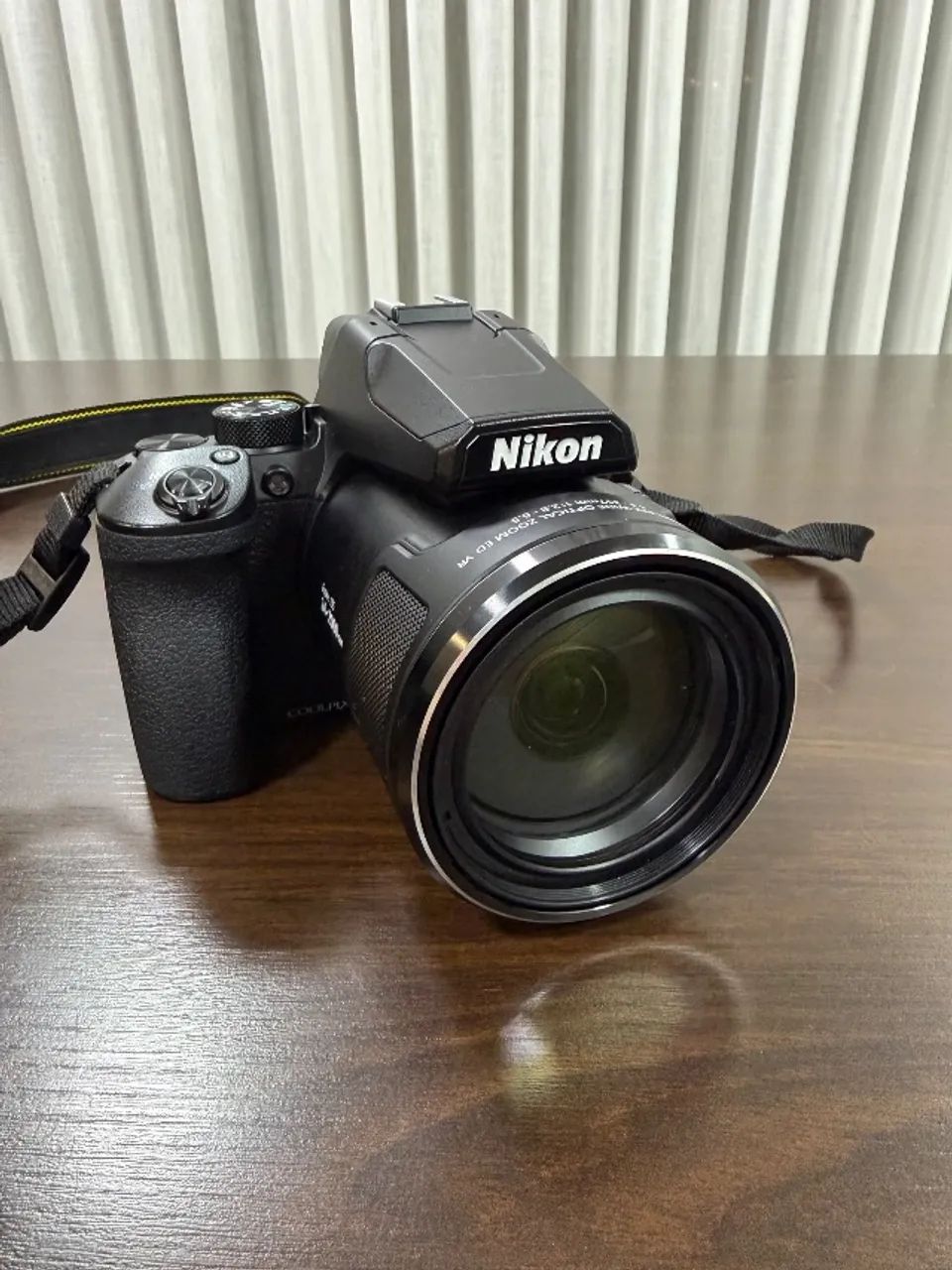 Câmera Digital Nikon Coolpix P950 16MP 3.2 Superzoom - Câmeras e