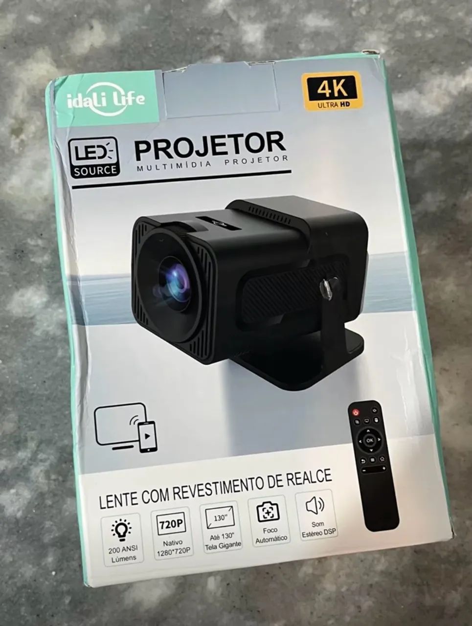 Projetor com sistema Android 13