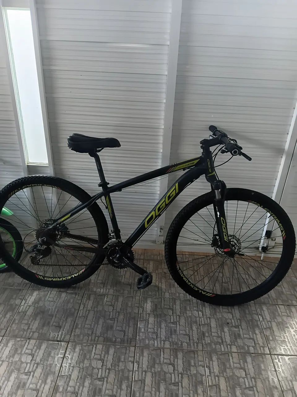 Vendo bicicleta oggi seminova 