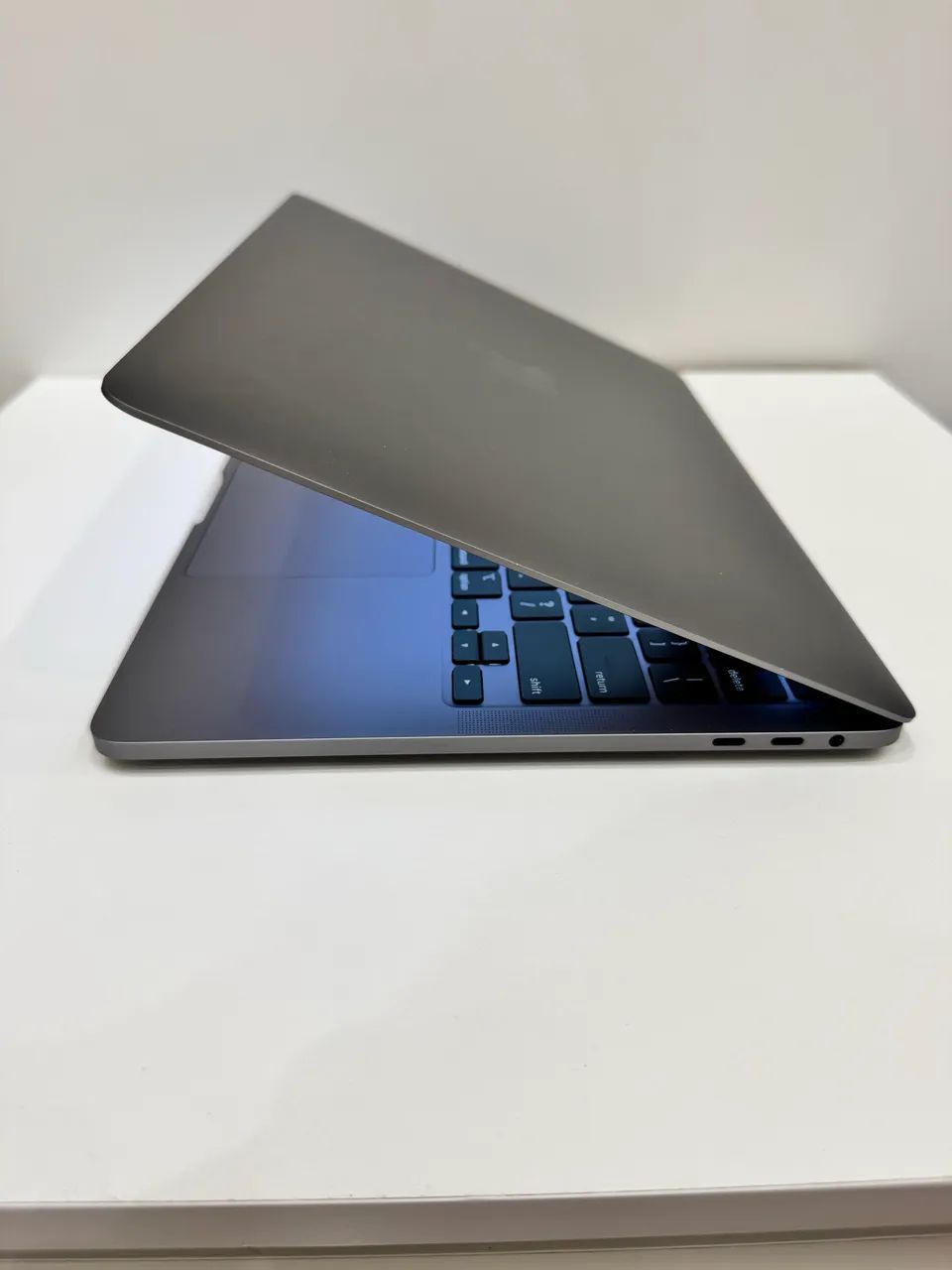 美品MacBook Pro 2020 500GB メモリ16GB Macbook Pro A2251 2020 Core I5 Mem 16gb Ddr4 Ssd 500gb Nfe Prata