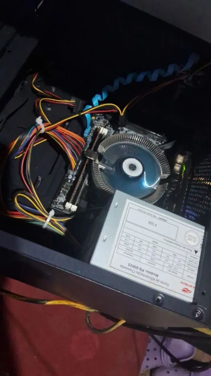 CPU nova ddr3 8gb e processador i3 3.9 - Foto 2
