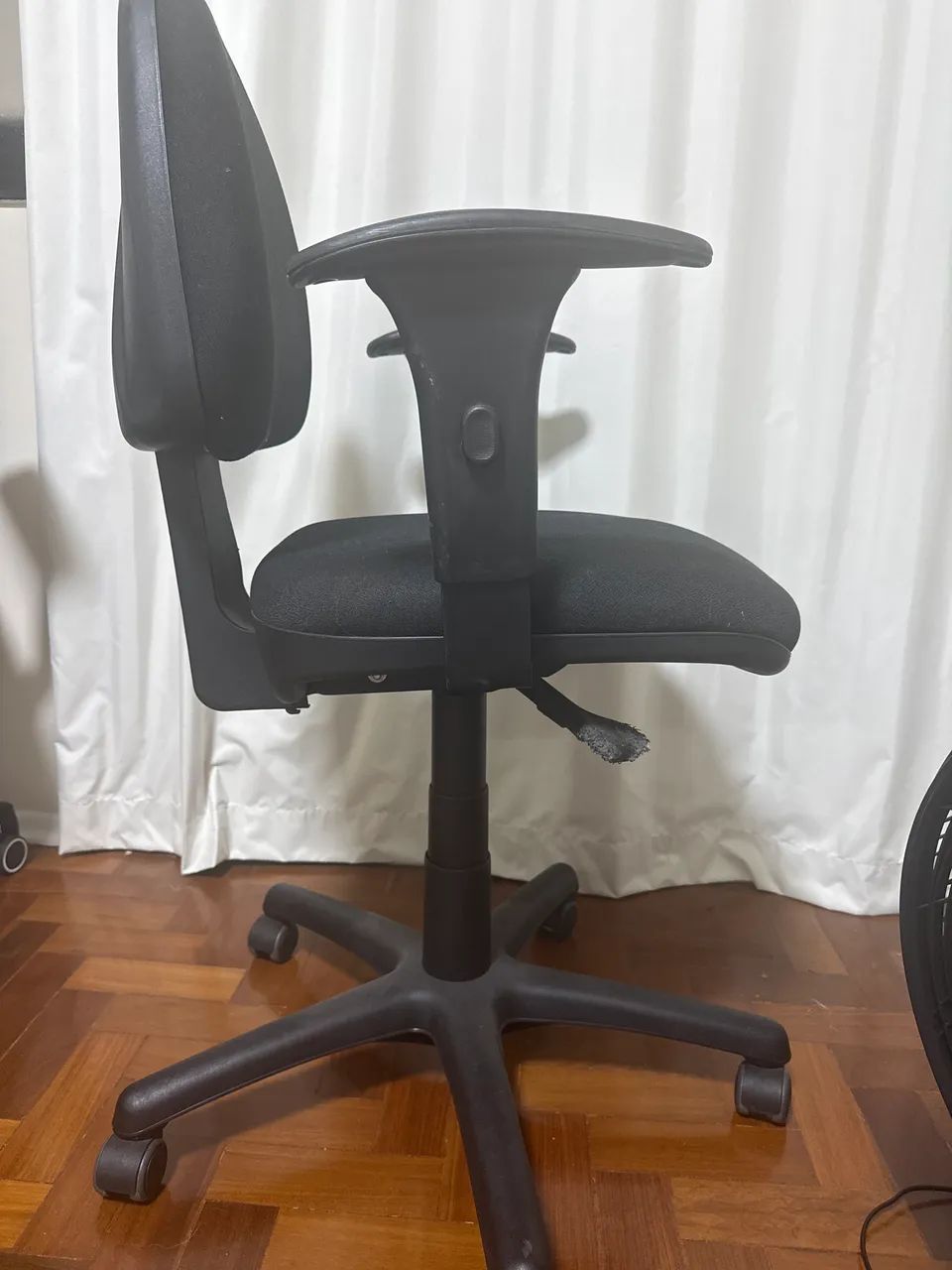 Cadeira de escritório de rodinhas - Foto 2