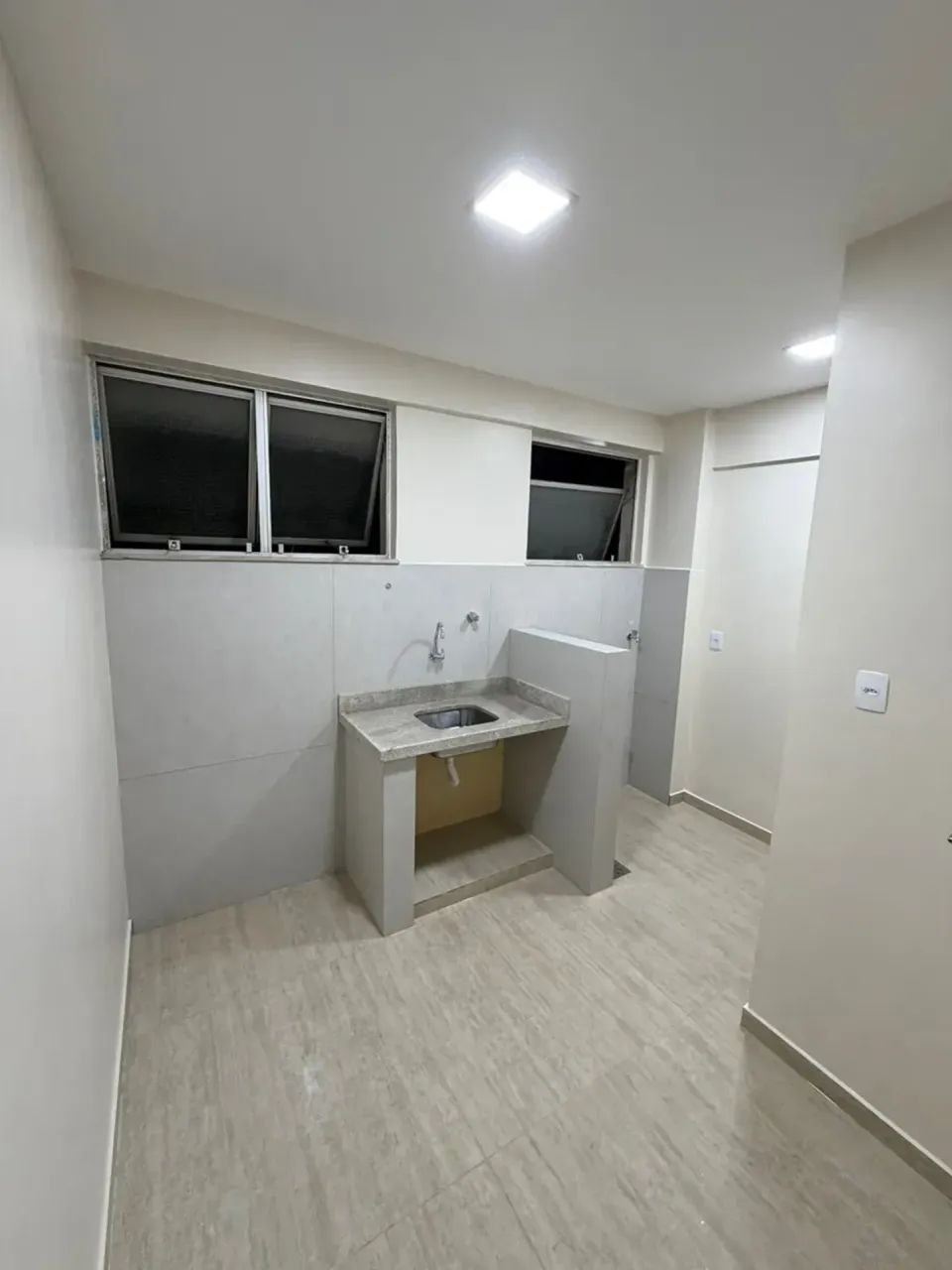 BELO APTO NO EDIFÍCIO CLÁUDIO CHAVES - Foto 2