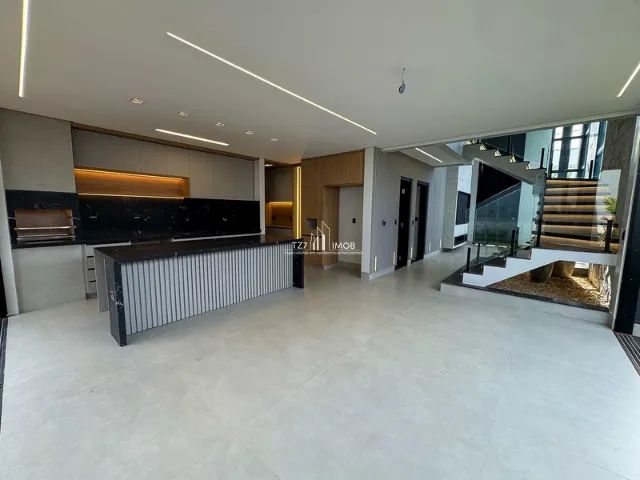 Sobrado com 4 suítes plenas, incluindo uma térrea e uma master com closet. - Foto 5
