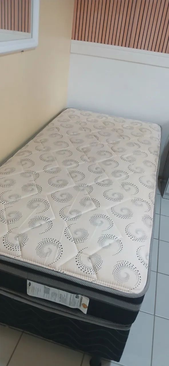 Slightly used single bed468259619221032961